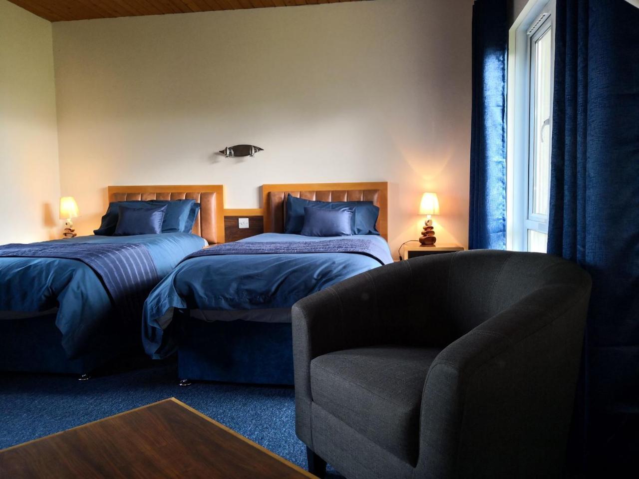 Forge Motel & Firehouse Restaurant St Clears Buitenkant foto